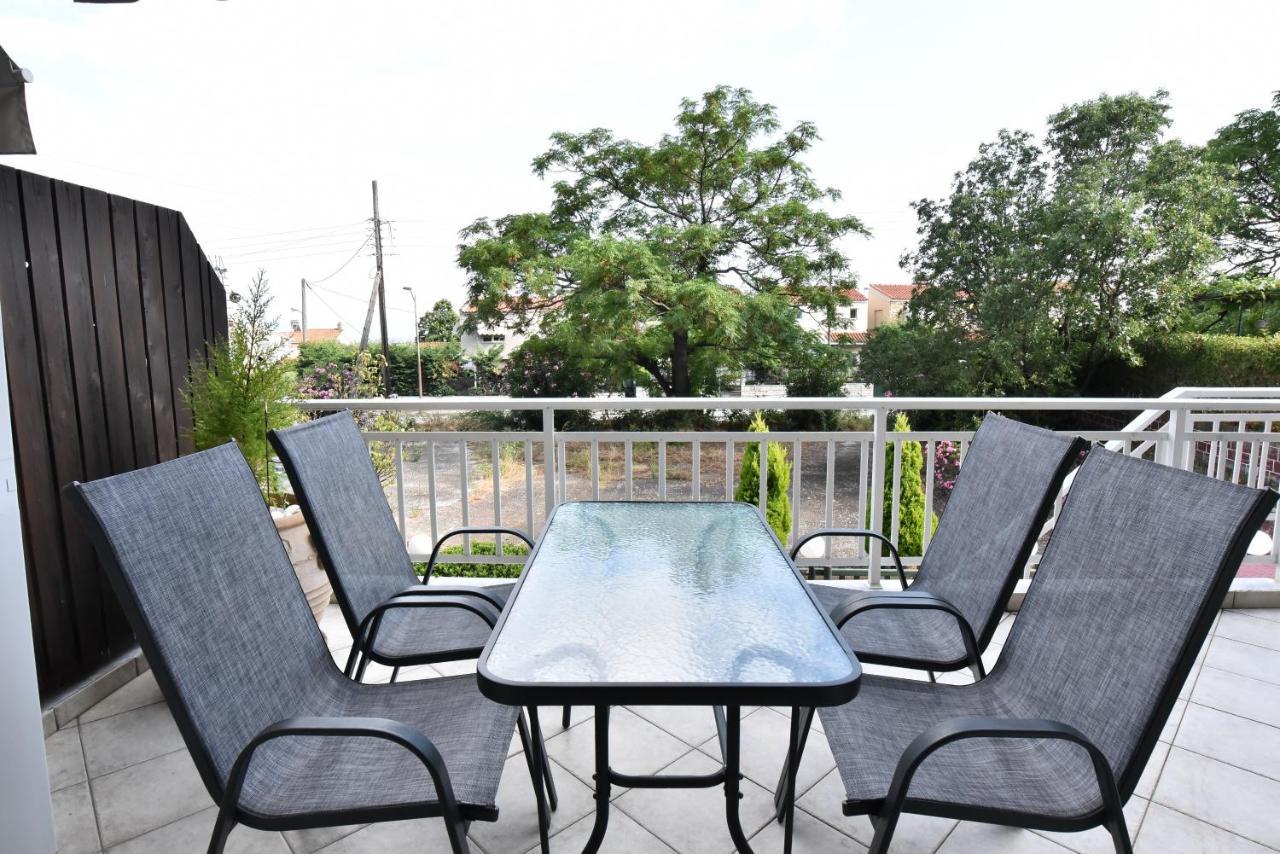 Holiday Blue Apartment Palaiontsiflikion Exterior photo